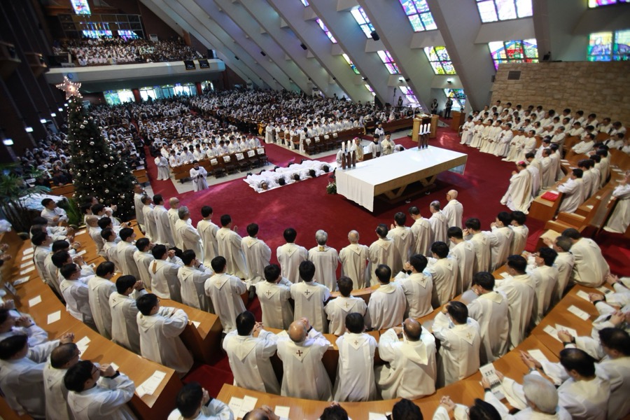 Diocesan liturgy at Namcheon Cathedral Parish